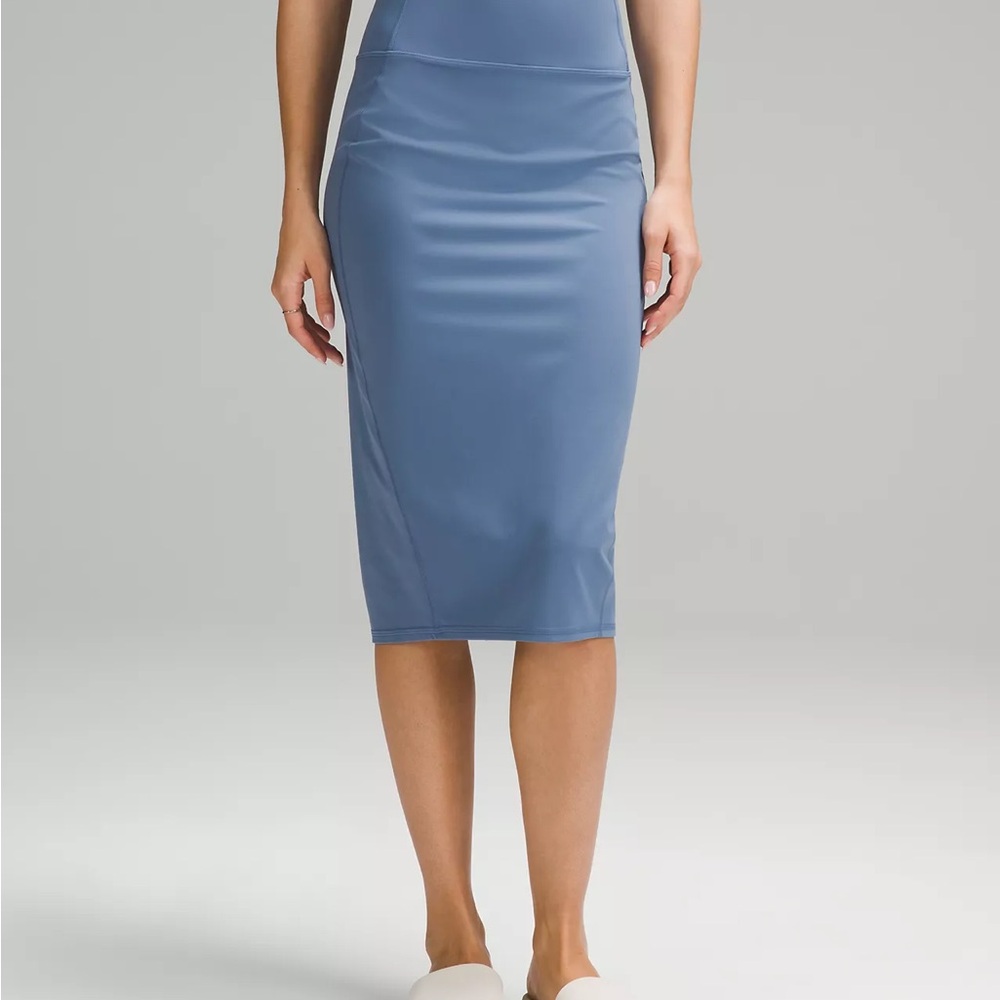 NWT Lululemon Nulu Skirt
